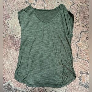 Lululemon workout top